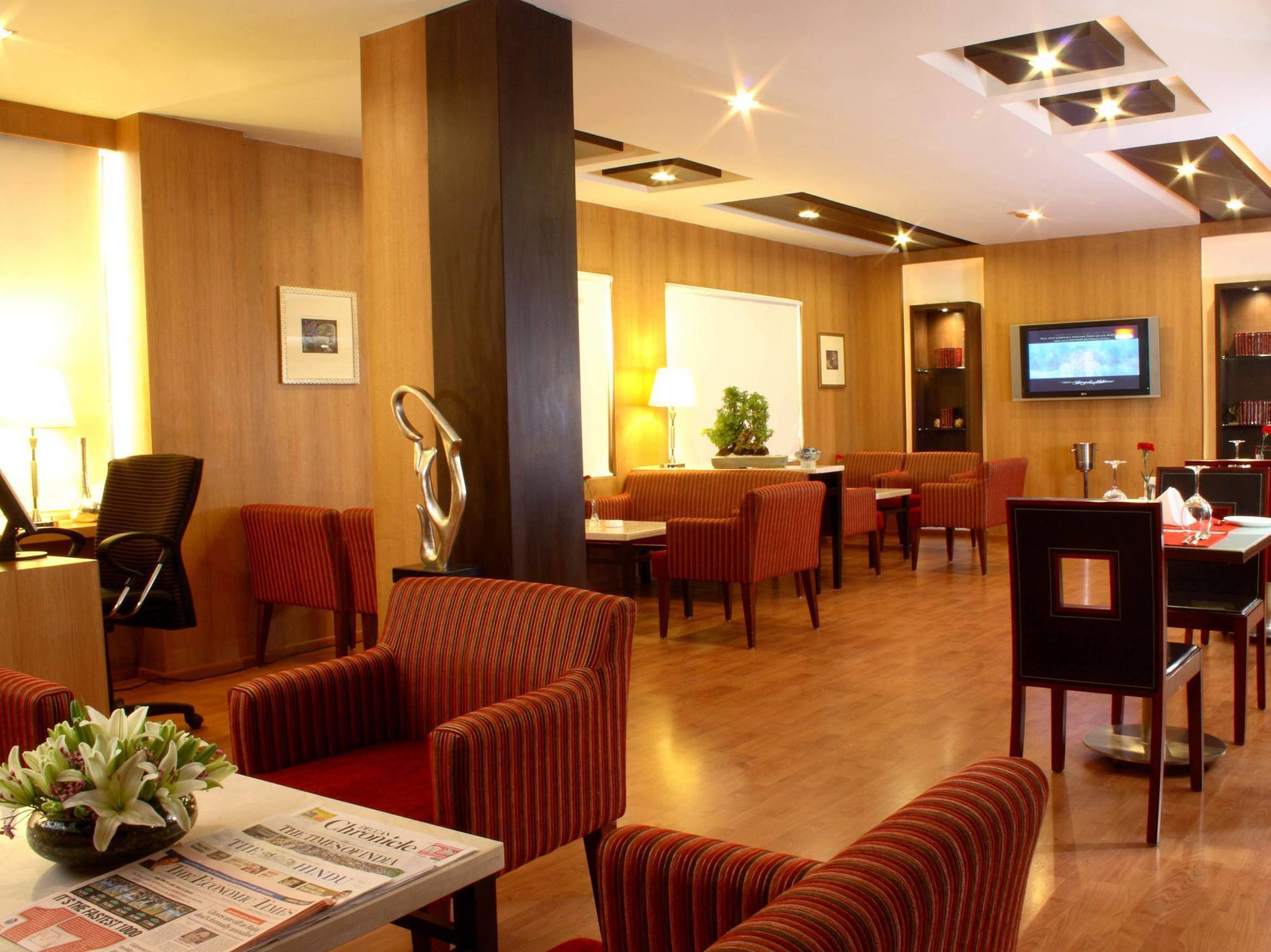 Hampshire Plaza Hotel Хидерабад Екстериор снимка