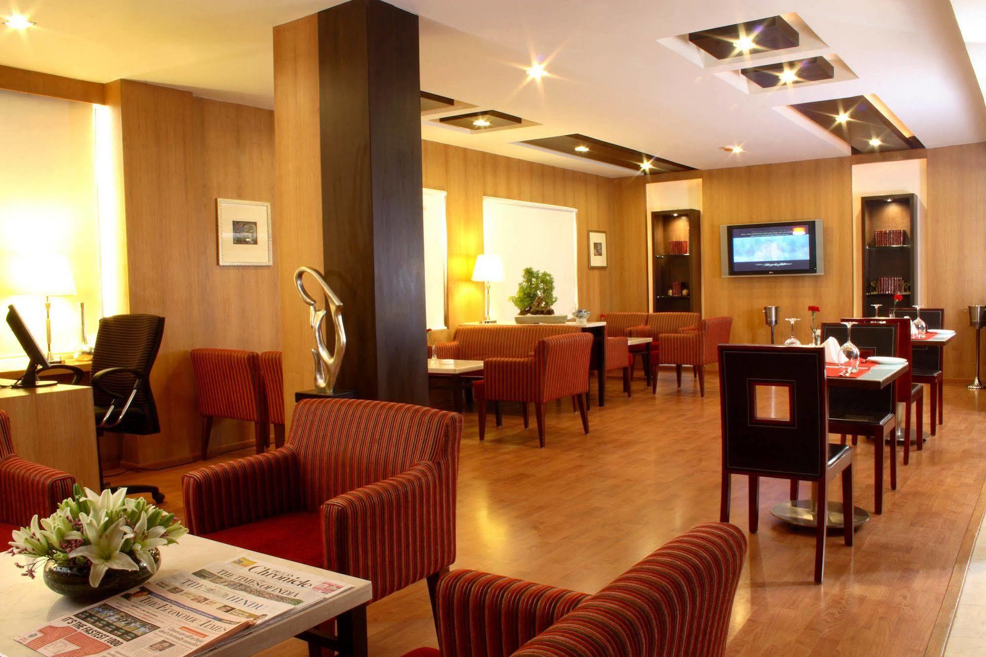 Hampshire Plaza Hotel Хидерабад Екстериор снимка
