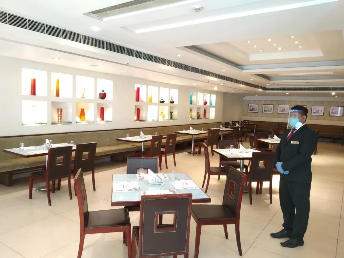 Hampshire Plaza Hotel Хидерабад Екстериор снимка